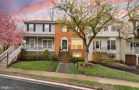 303 RANGERS WAY SE LEESBURG VA 20175