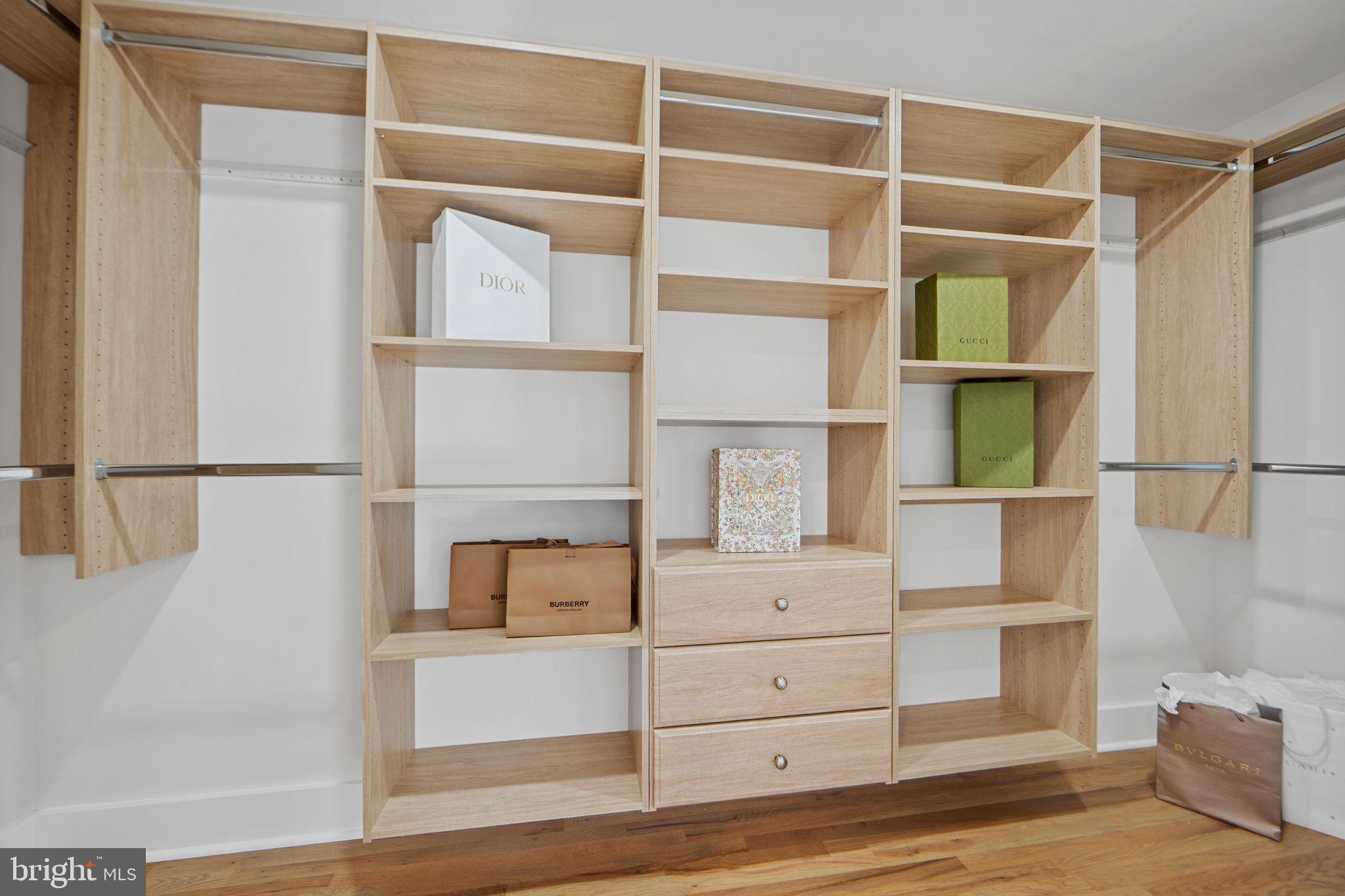 FOX HILLS OF POTOMAC - Residential