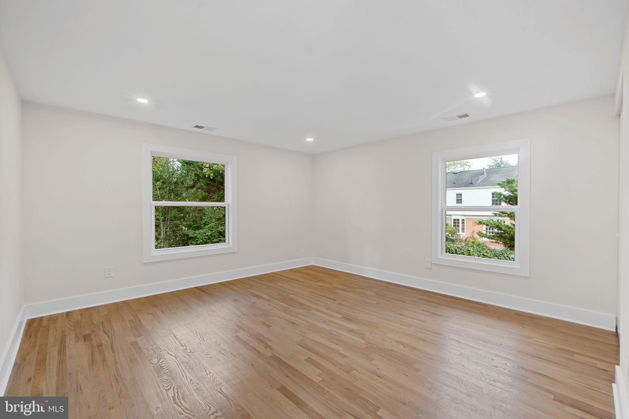 FOX HILLS OF POTOMAC - Residential