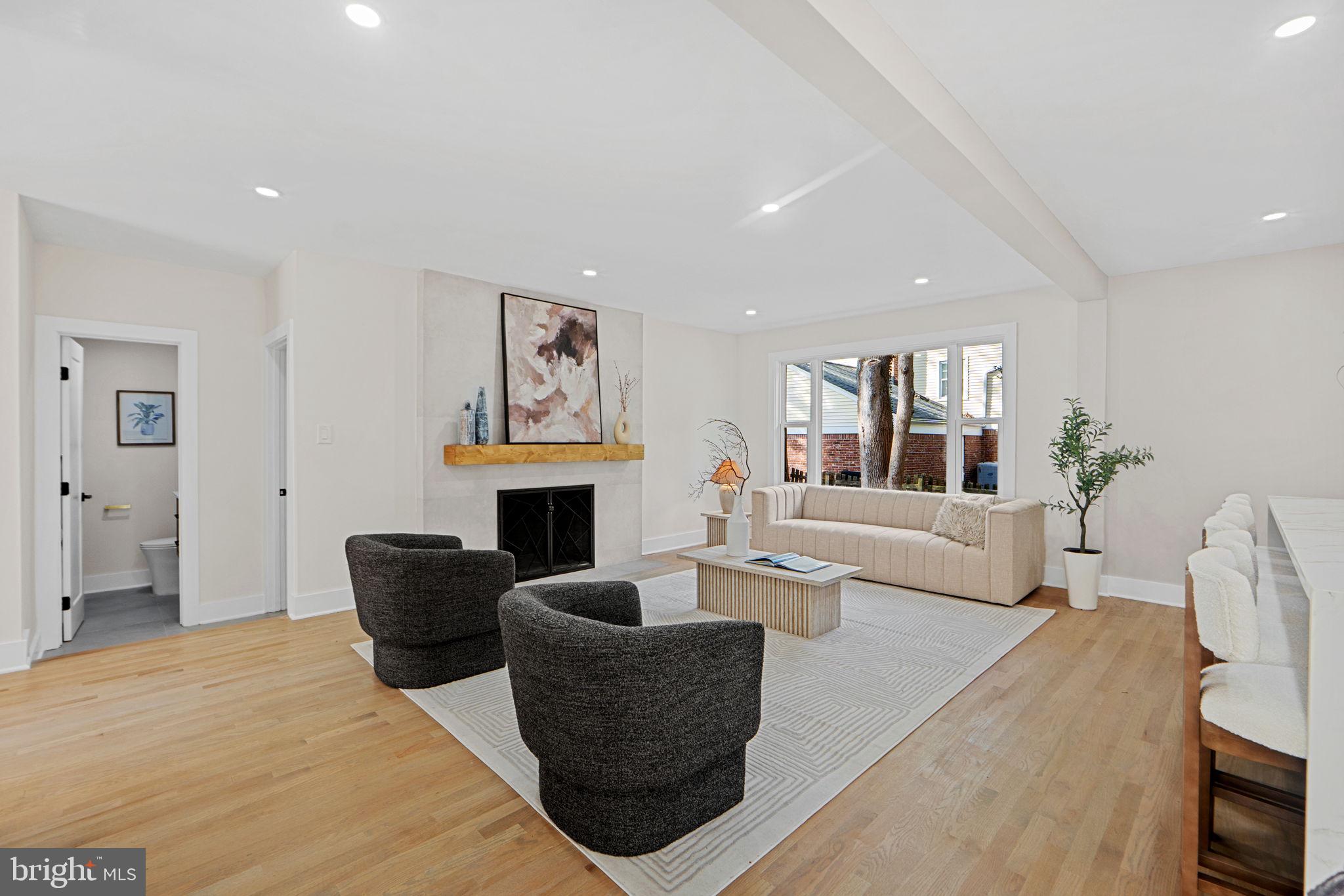 FOX HILLS OF POTOMAC - Residential