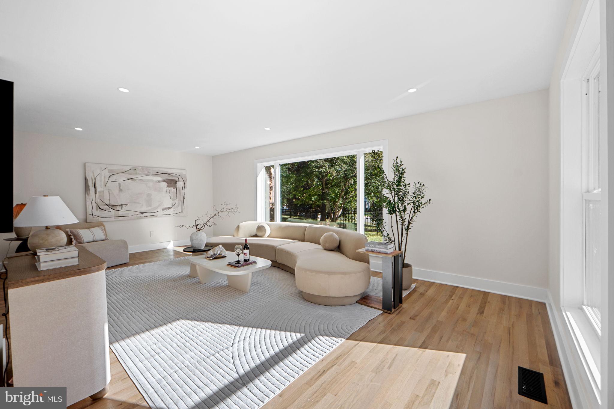 FOX HILLS OF POTOMAC - Residential