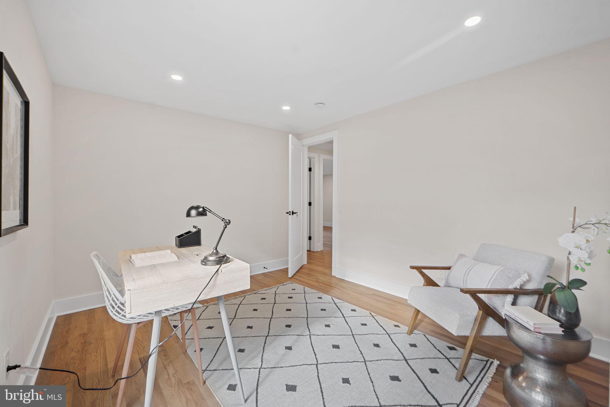 FOX HILLS OF POTOMAC - Residential