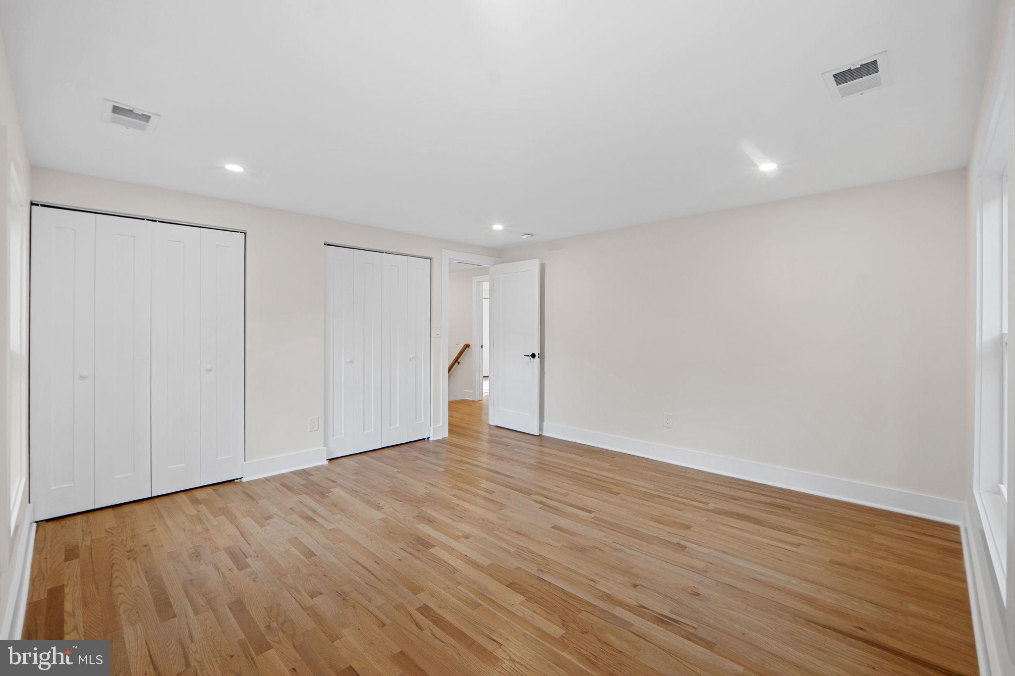 FOX HILLS OF POTOMAC - Residential