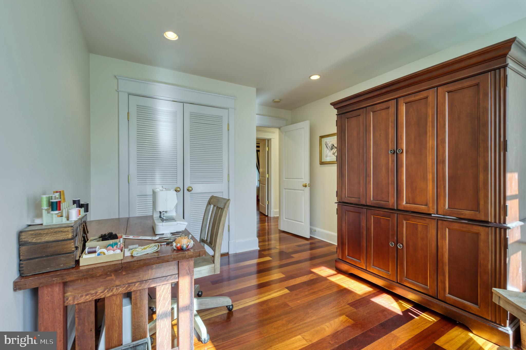 ASHTON HEIGHTS - Residential