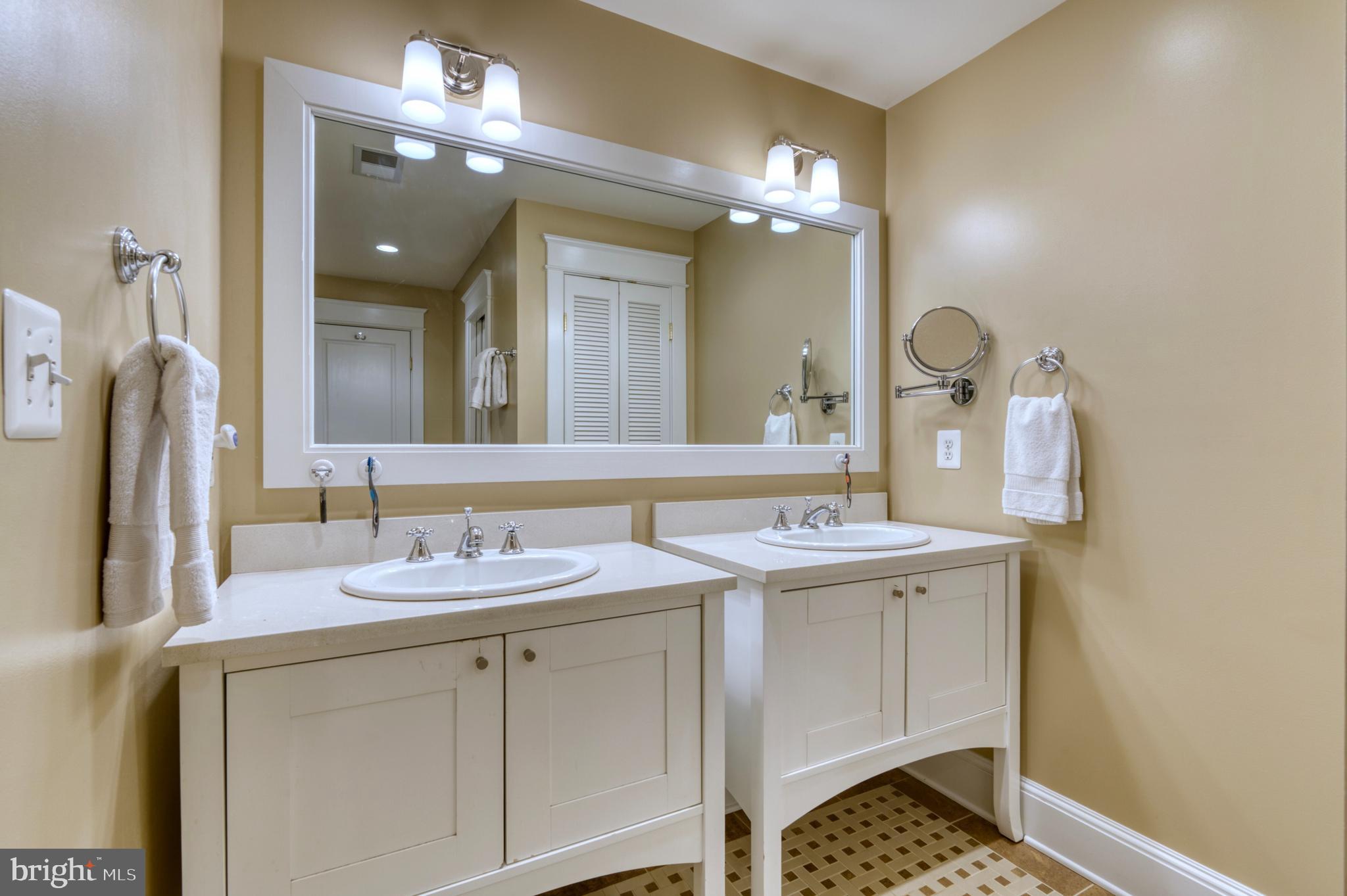 ASHTON HEIGHTS - Residential