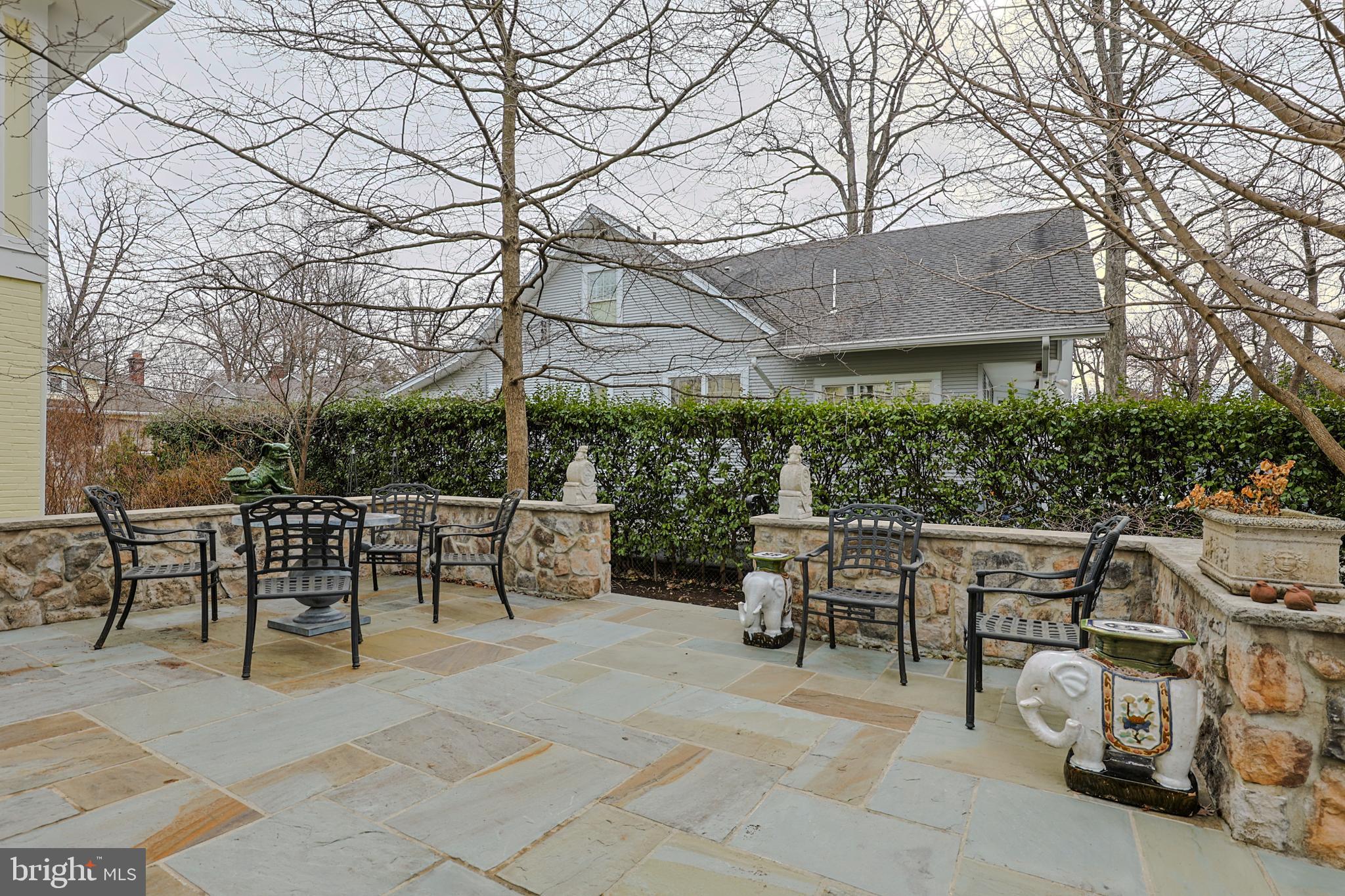 ASHTON HEIGHTS - Residential