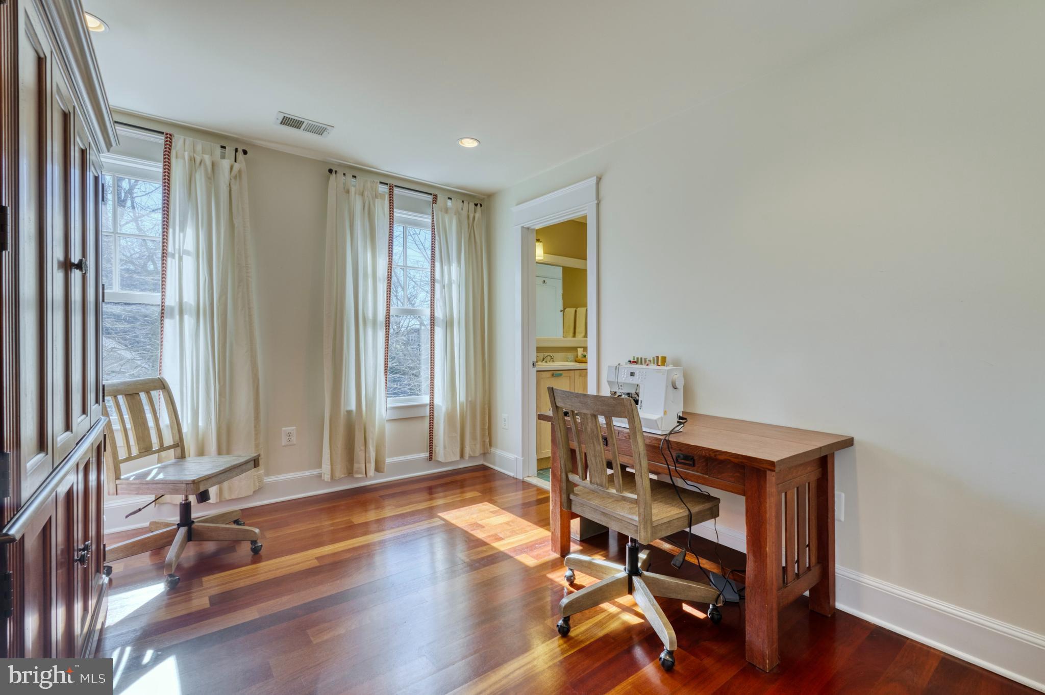 ASHTON HEIGHTS - Residential