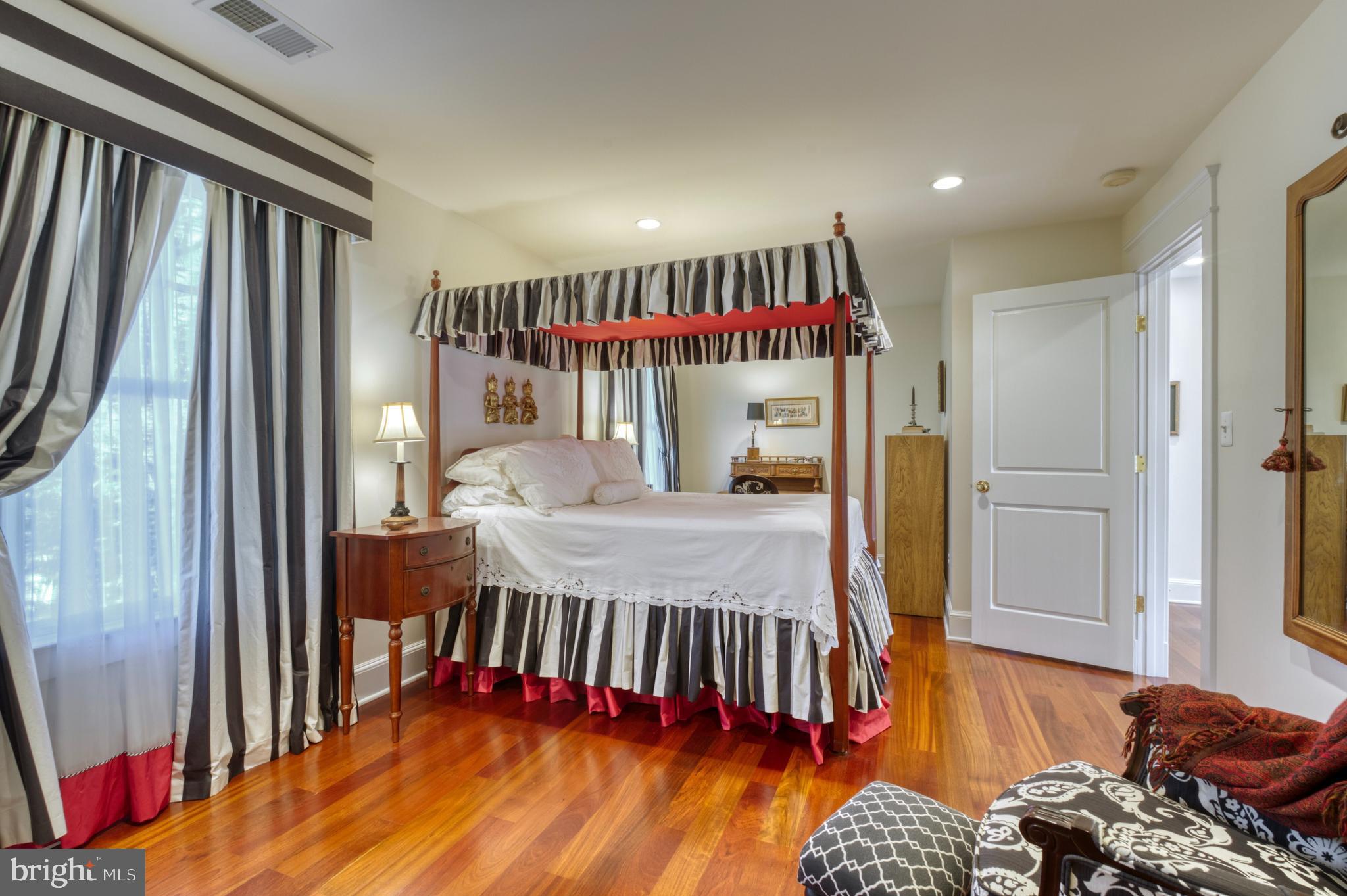 ASHTON HEIGHTS - Residential