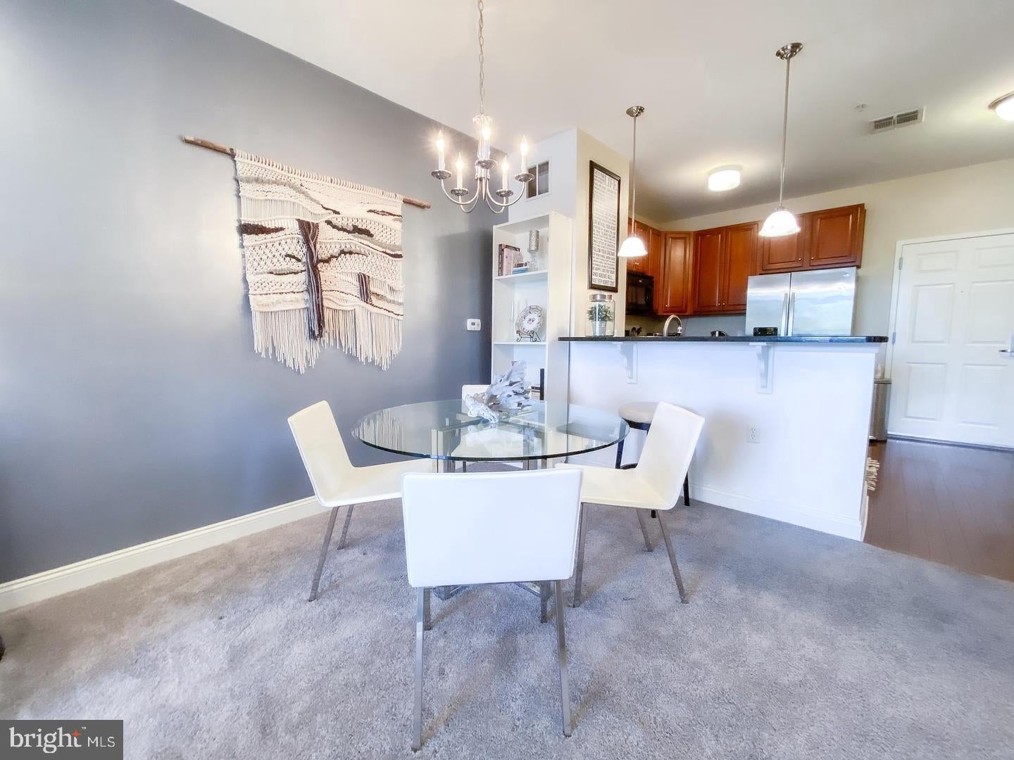 300 W ELM STREET 2331