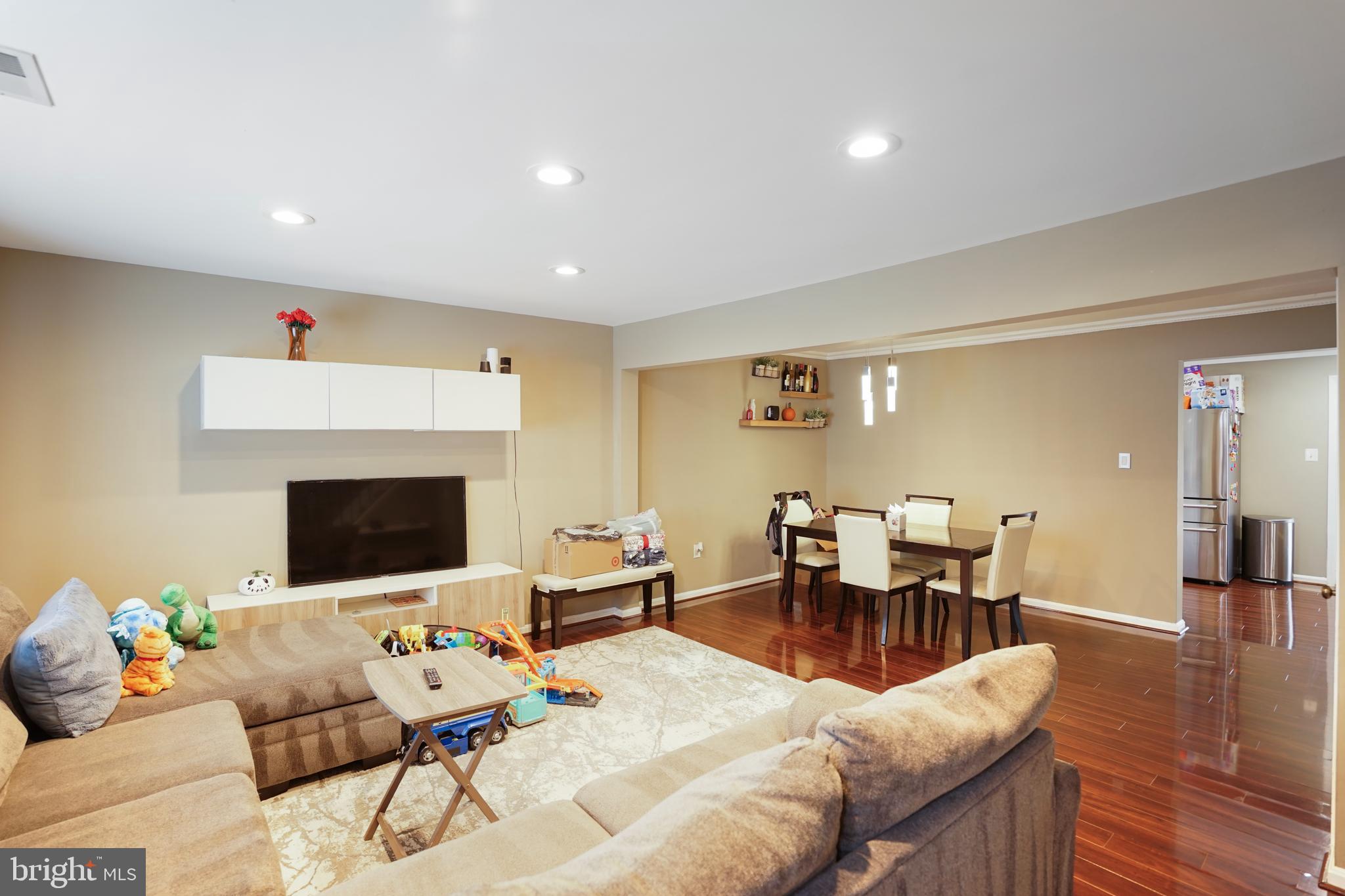 14669 FOX GLOVE COURT