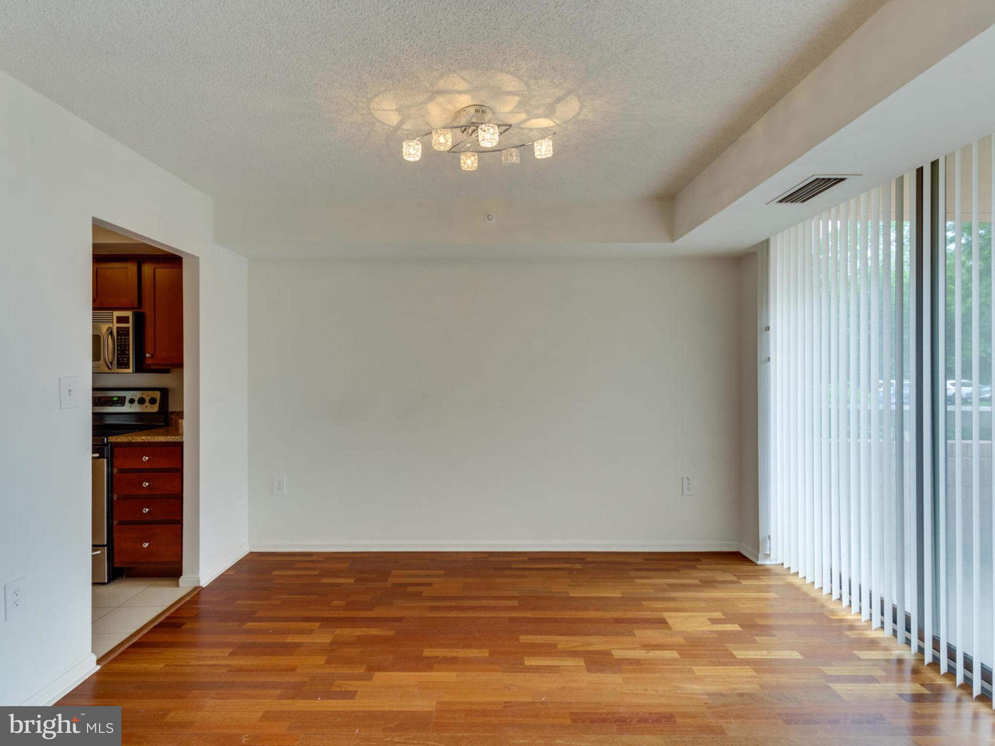 RENAISSANCE - Residential Lease