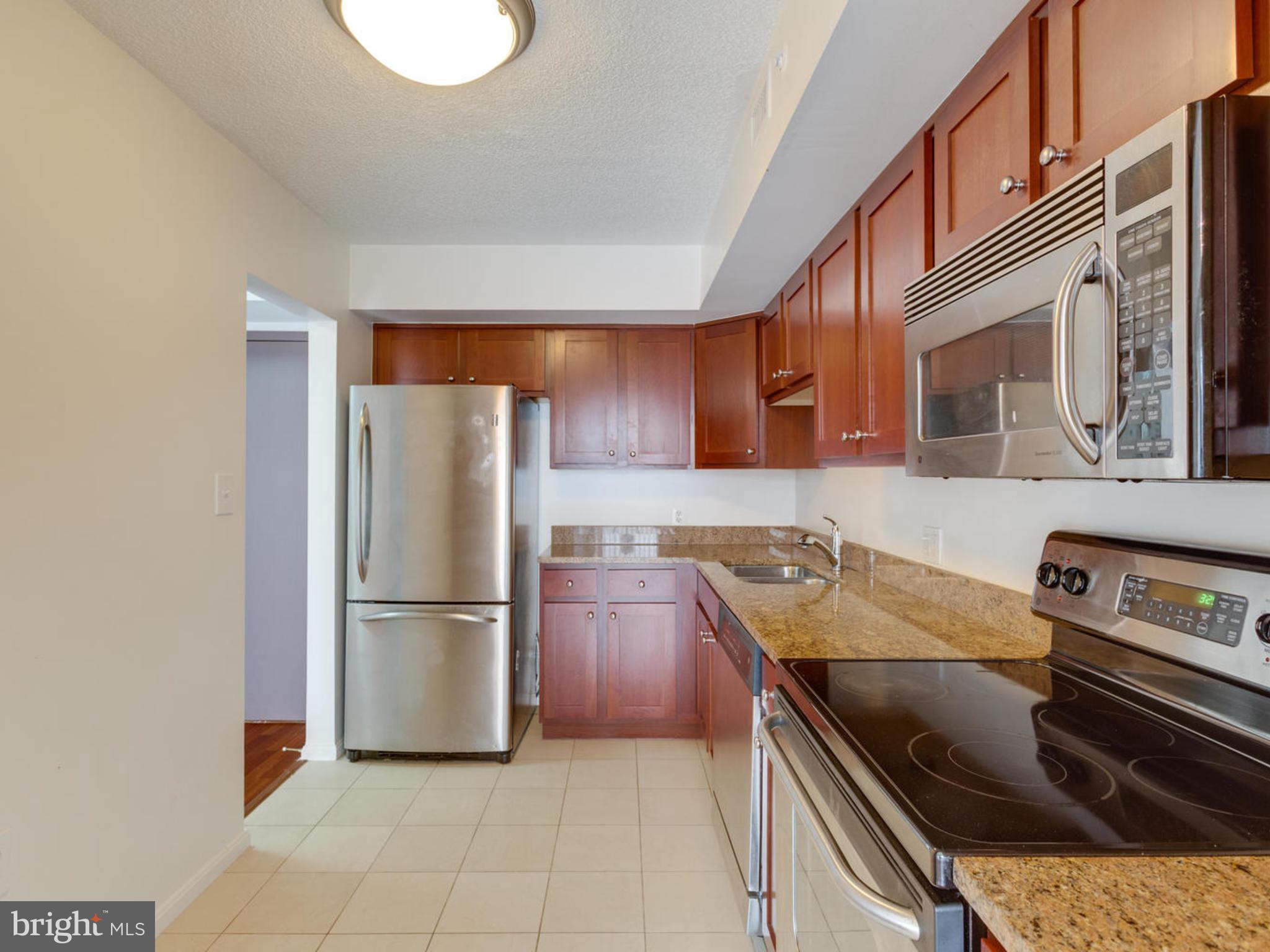 RENAISSANCE - Residential Lease