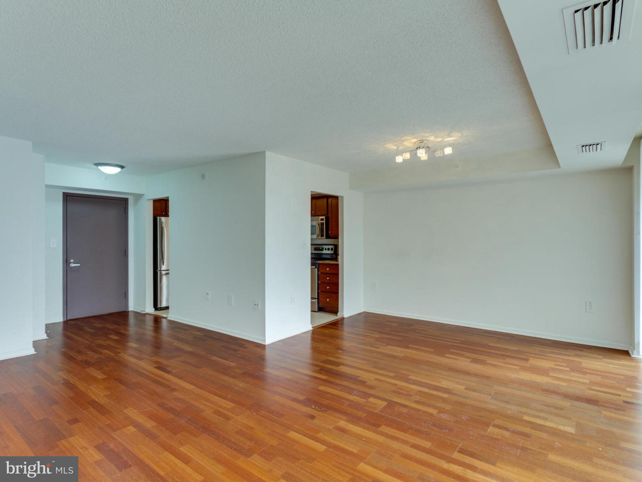 RENAISSANCE - Residential Lease