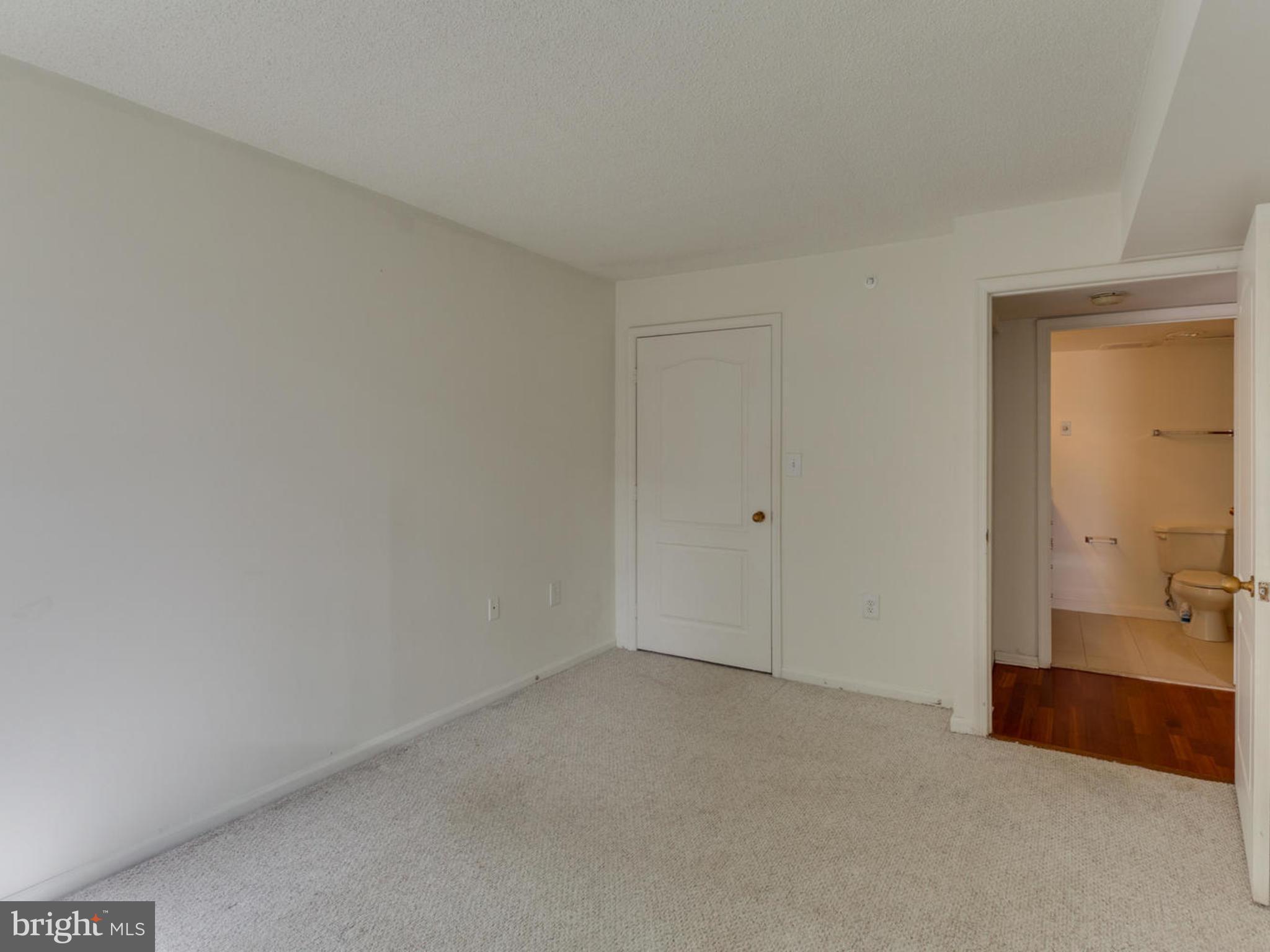 RENAISSANCE - Residential Lease