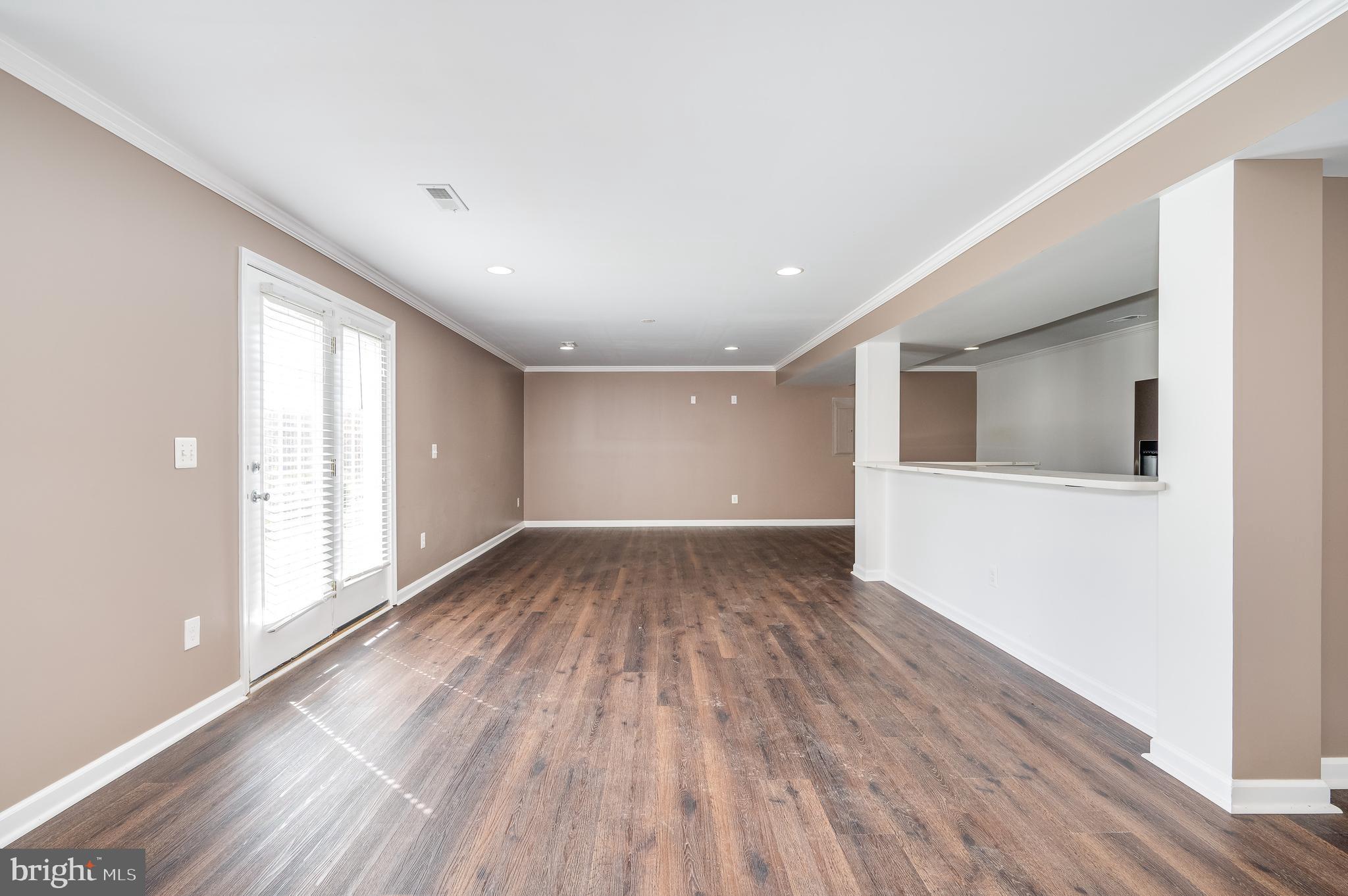 DEERFIELD VILLAGE - Residential Lease