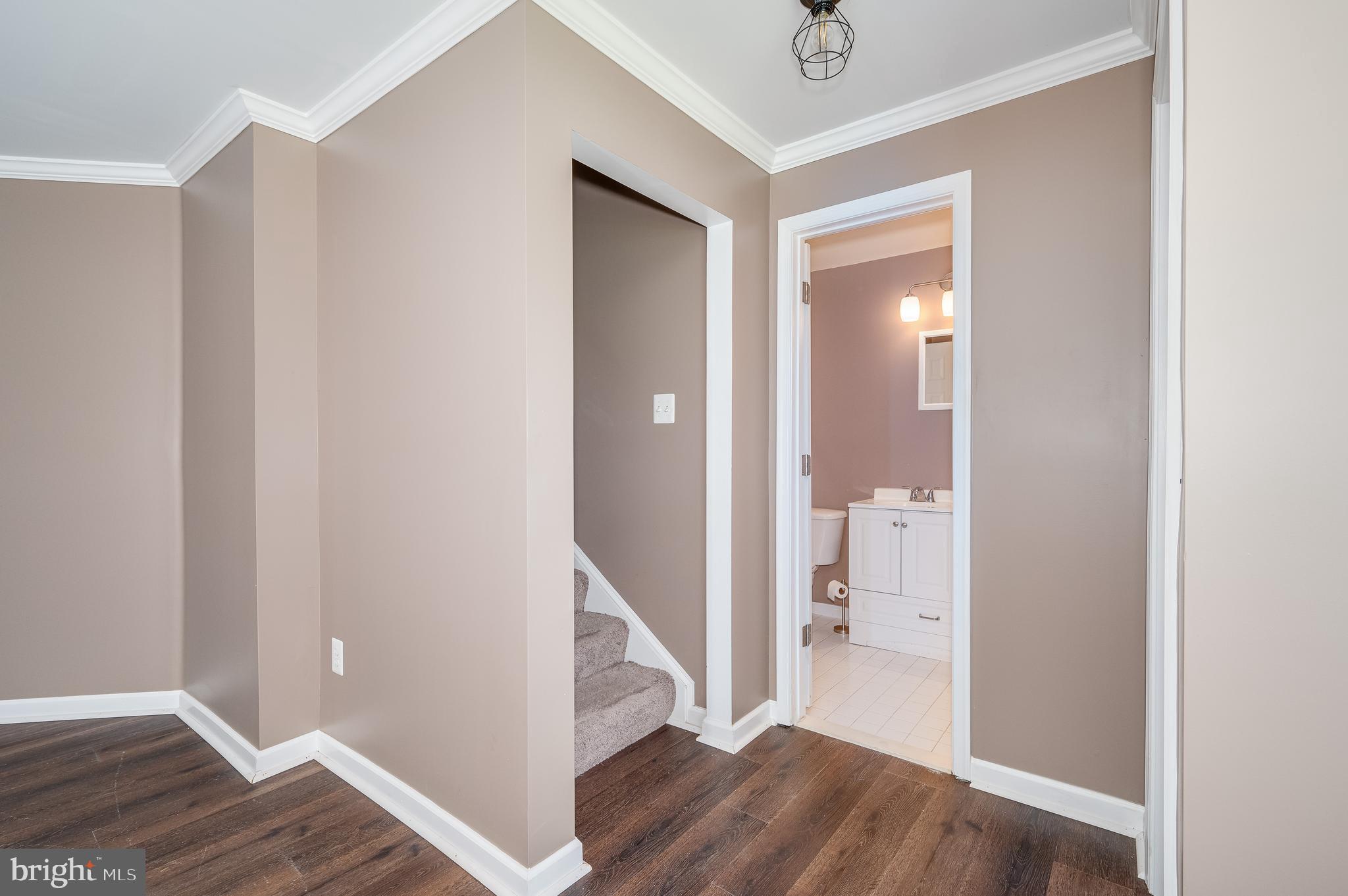 DEERFIELD VILLAGE - Residential Lease