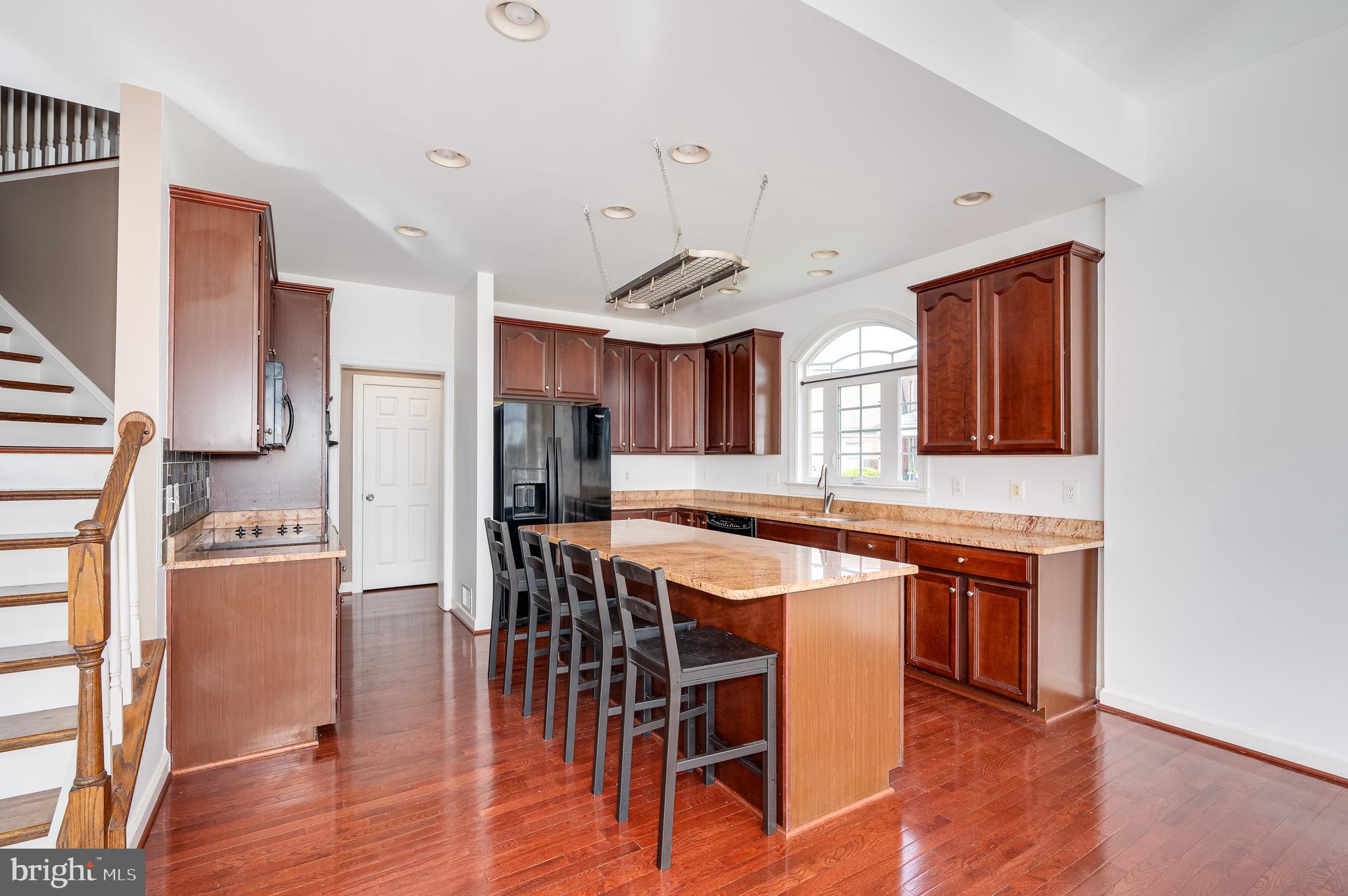 DEERFIELD VILLAGE - Residential Lease