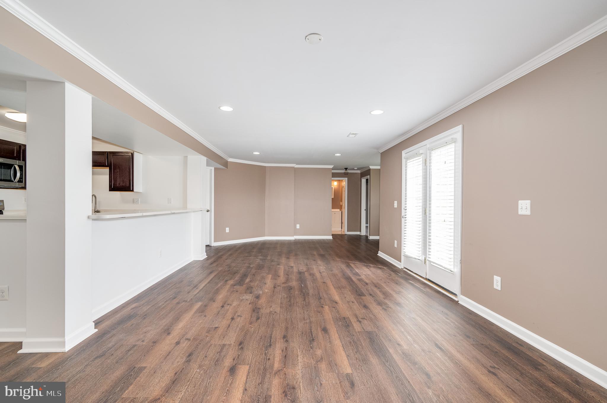 DEERFIELD VILLAGE - Residential Lease