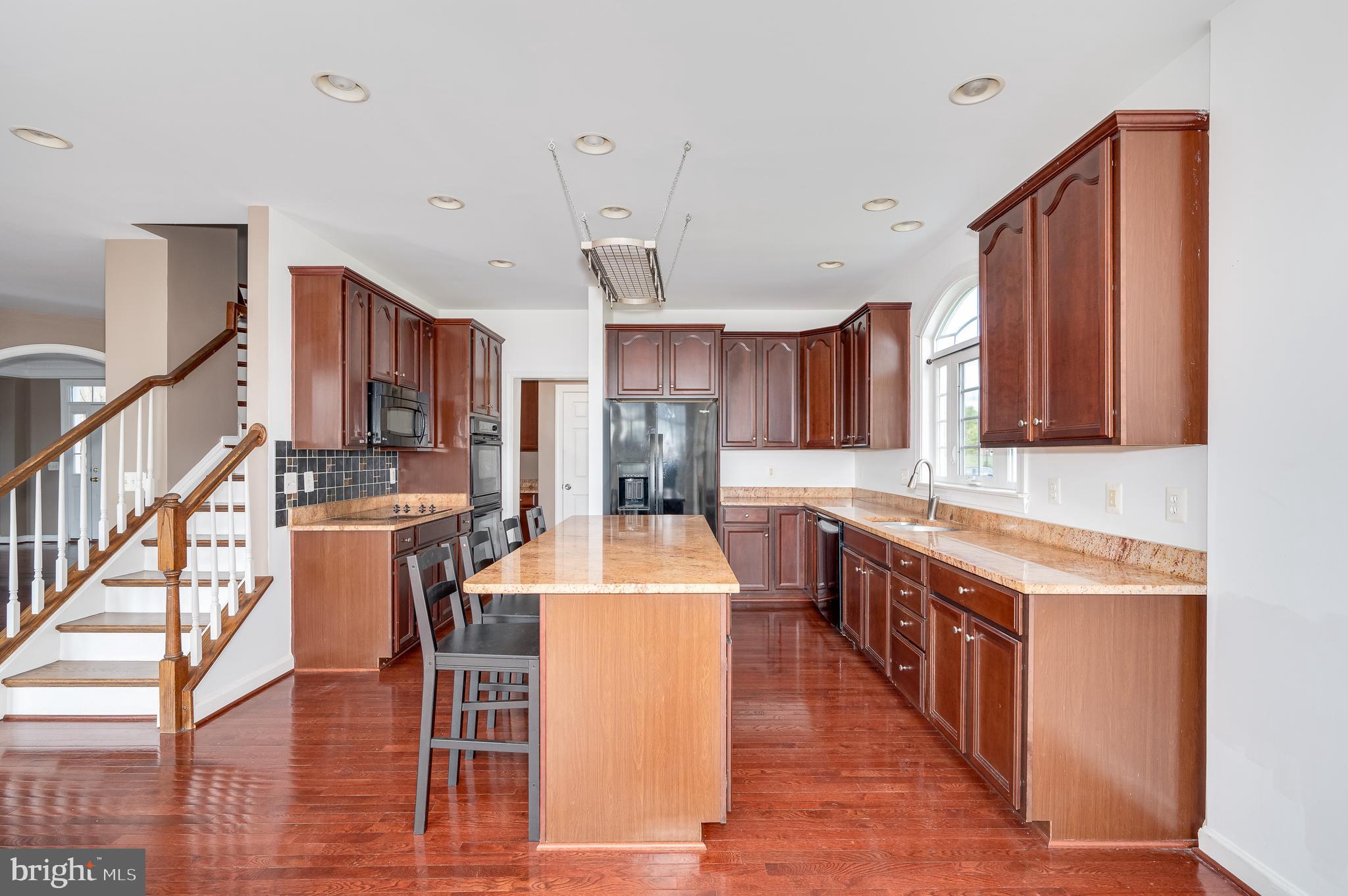 DEERFIELD VILLAGE - Residential Lease