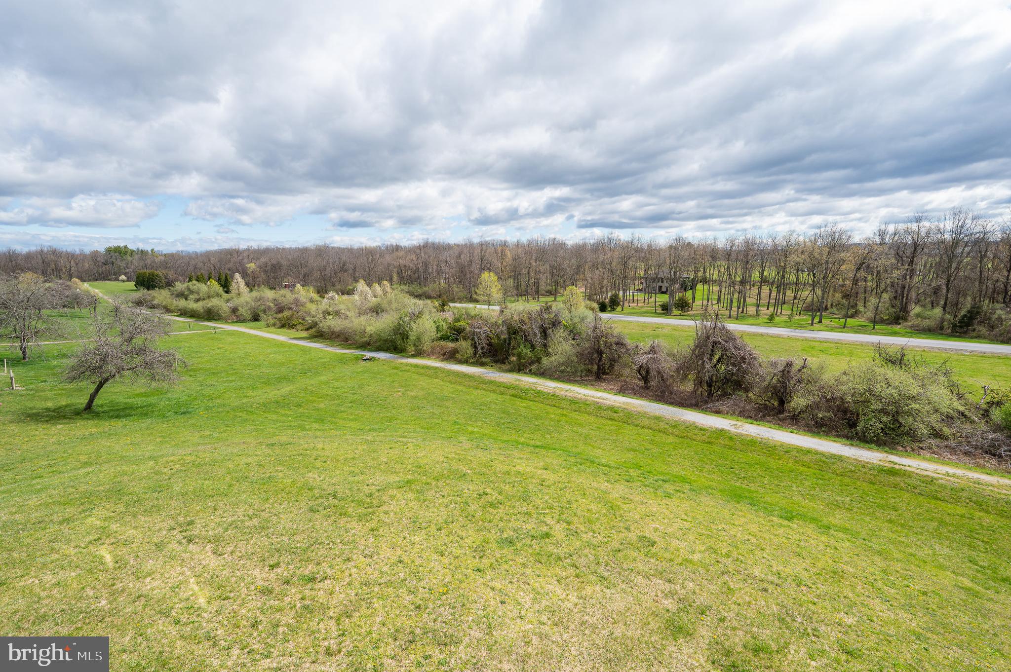 DEERFIELD VILLAGE - Residential Lease