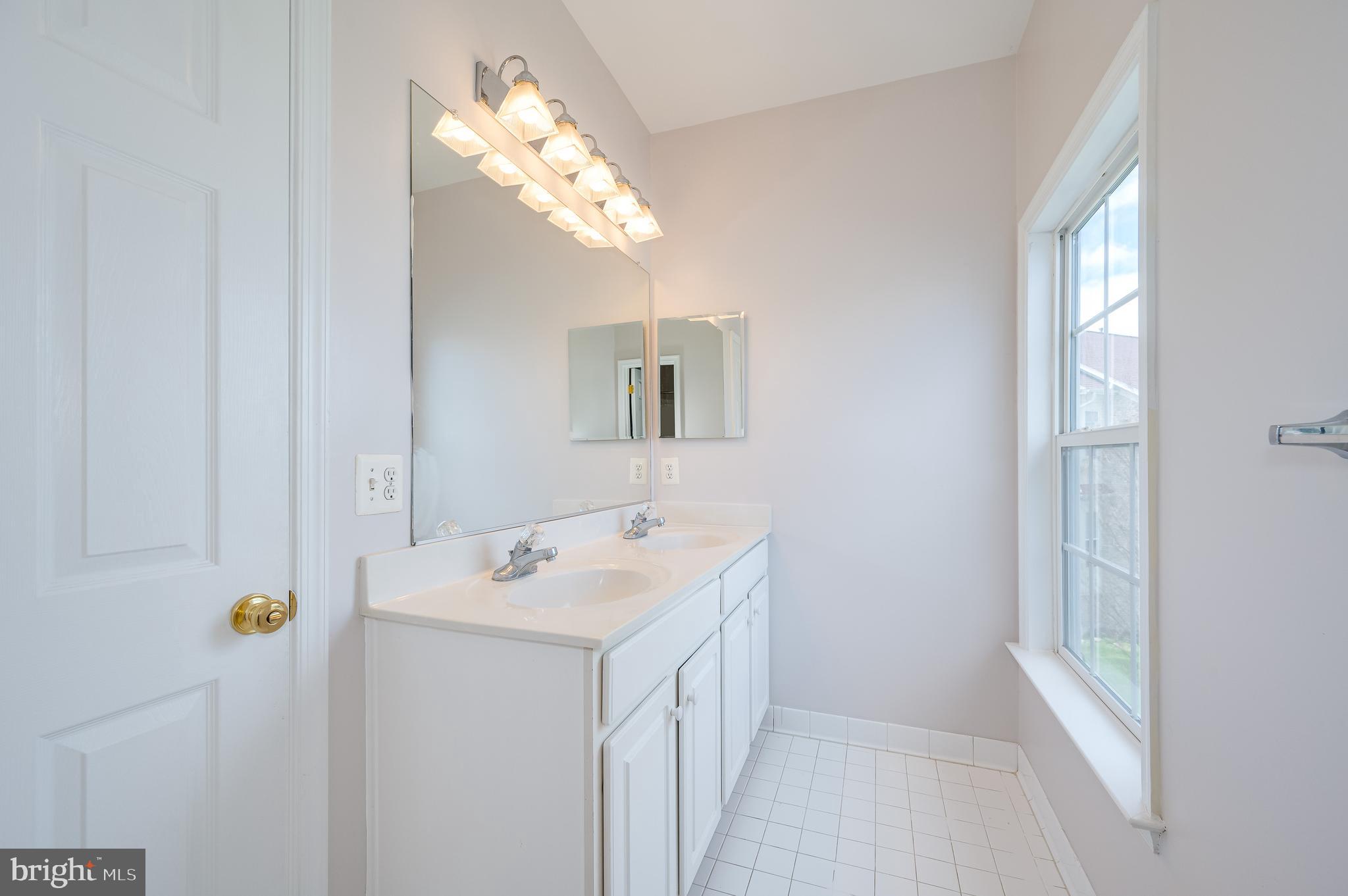 DEERFIELD VILLAGE - Residential Lease