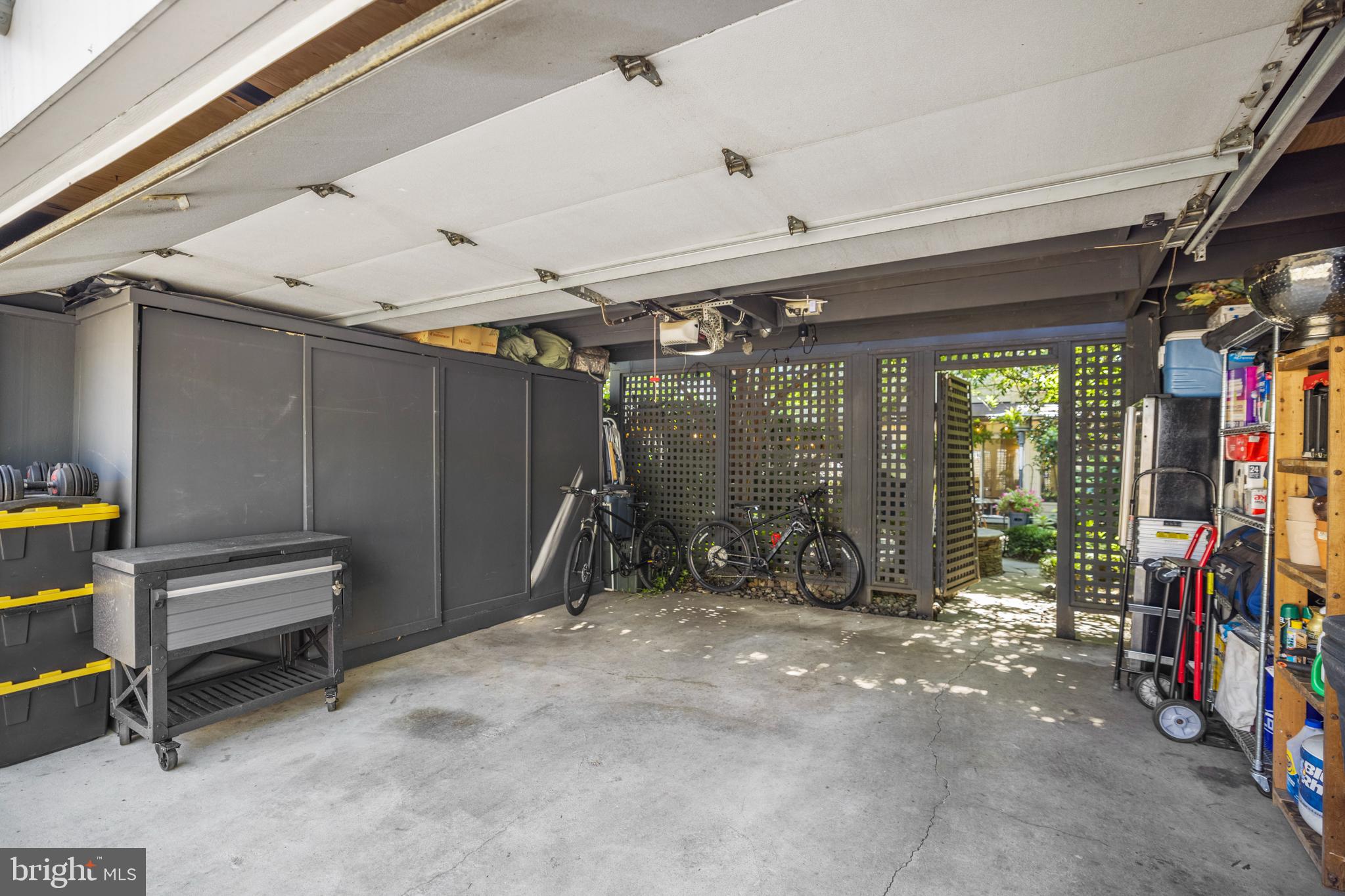 HISTORIC OLD TOWN - Residential Lease