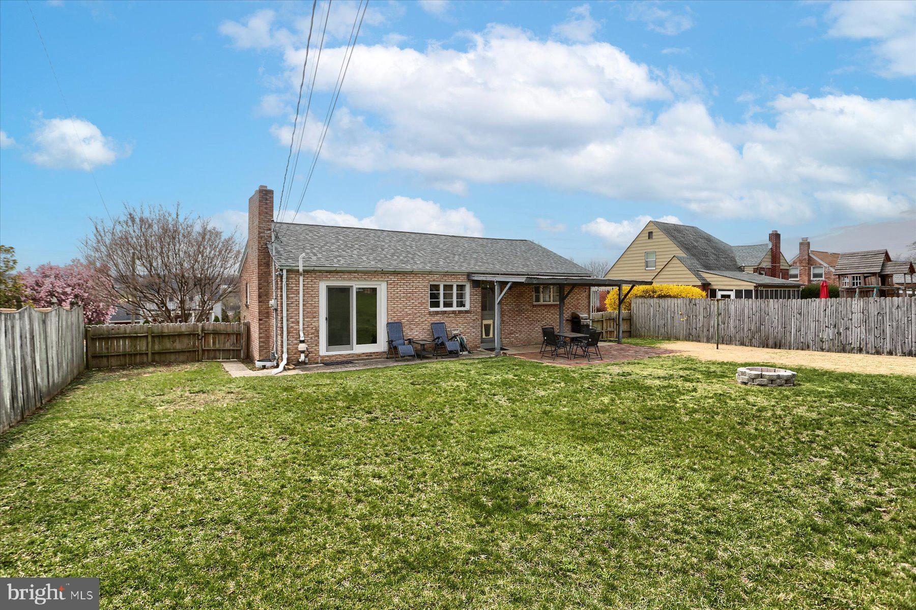 LENKER MANOR - Residential