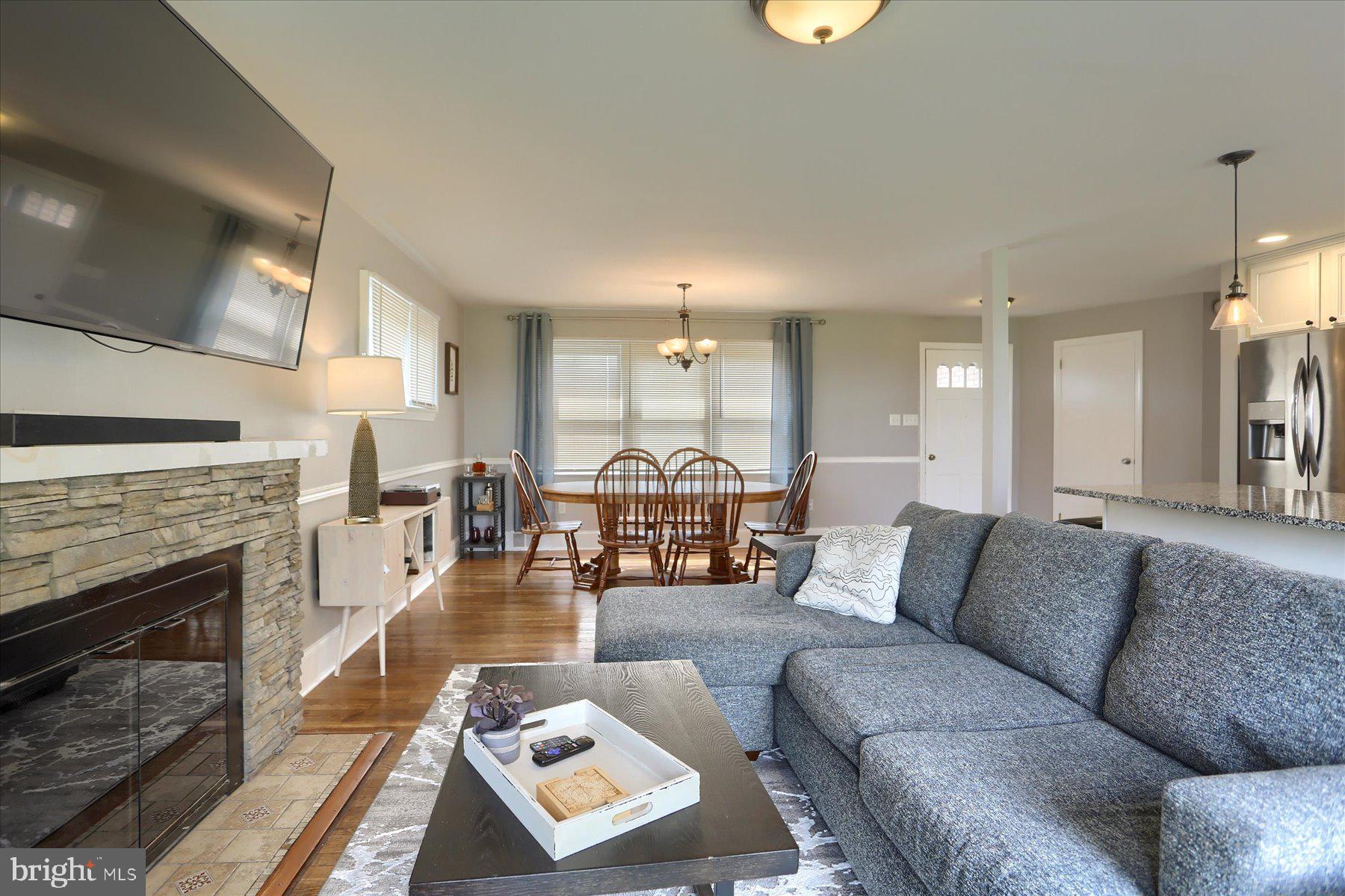 LENKER MANOR - Residential