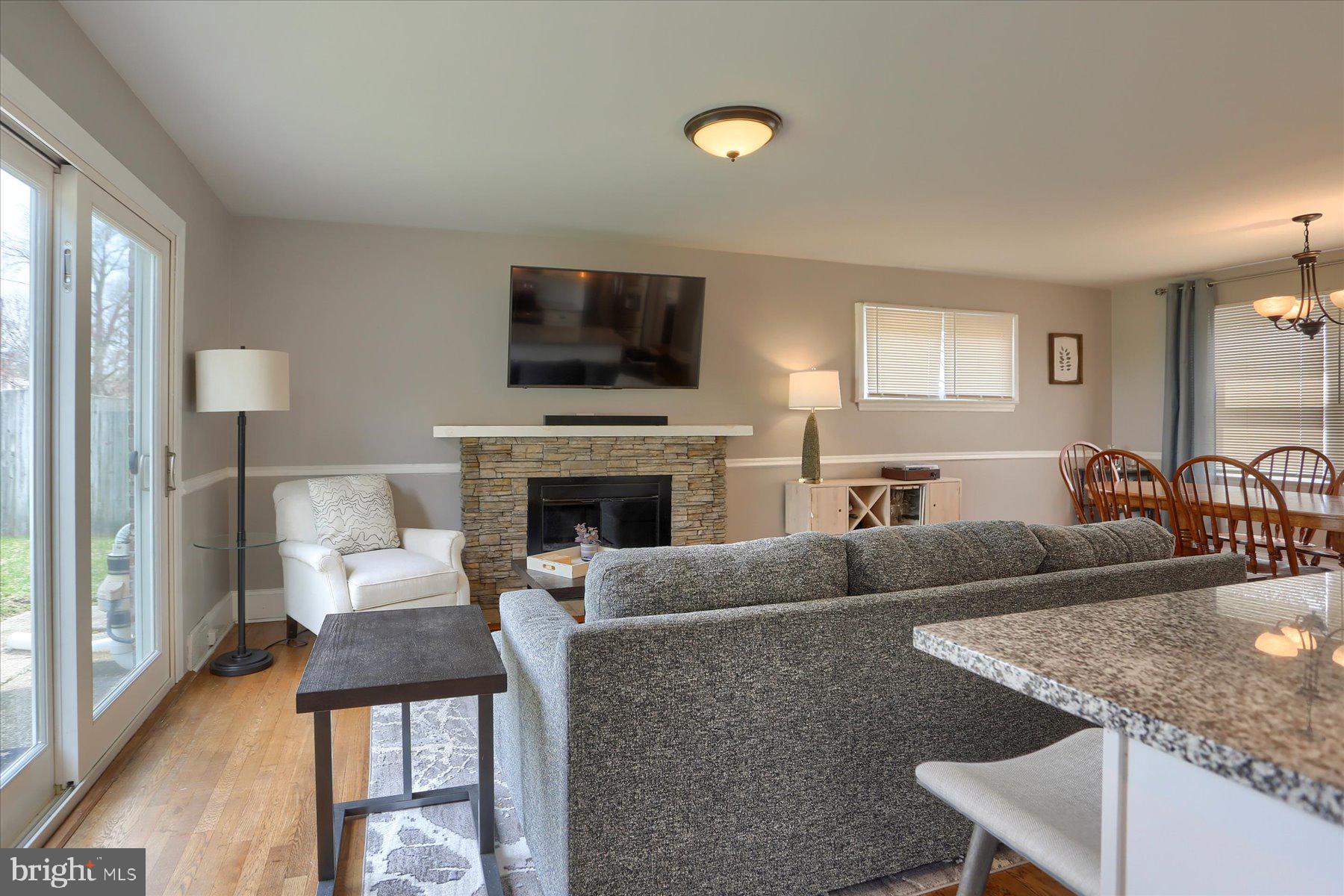 LENKER MANOR - Residential