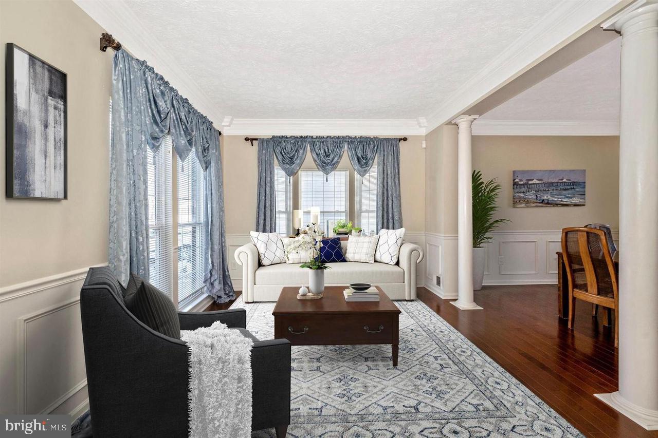 DEARBOUGHT - Residential Lease