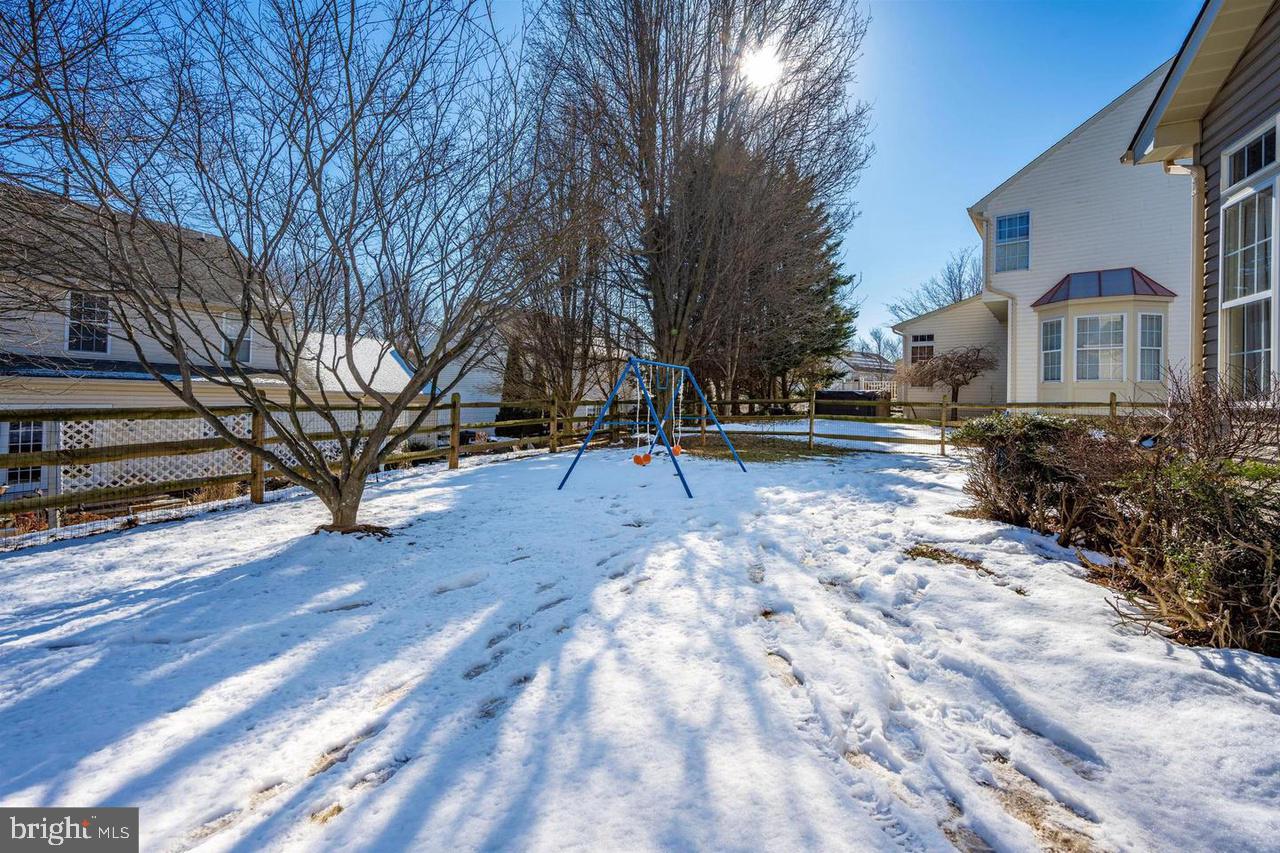 DEARBOUGHT - Residential Lease