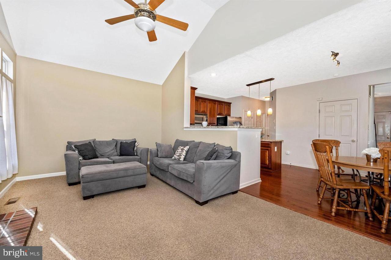 DEARBOUGHT - Residential Lease