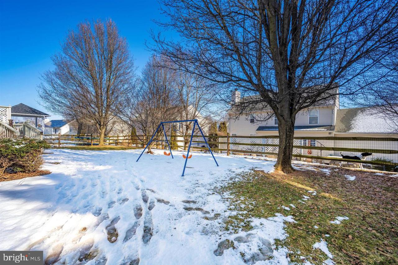 DEARBOUGHT - Residential Lease