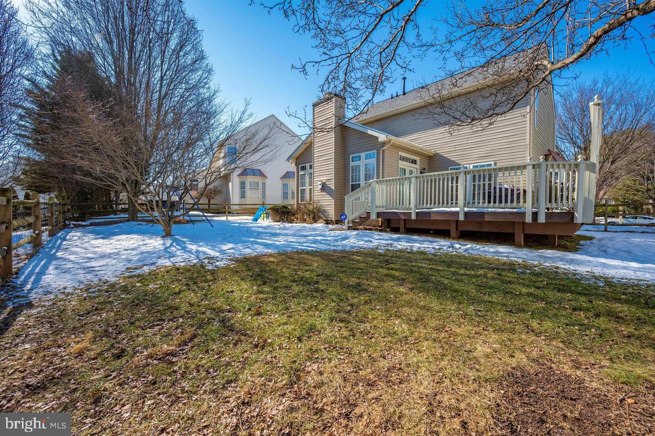 DEARBOUGHT - Residential Lease