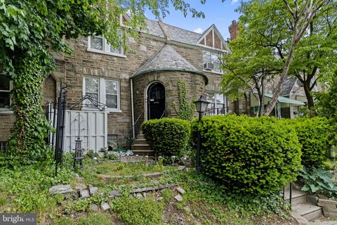 Townhouse For Sale - 6023 N 13th Street<br/> PHILADELPHIA, PA 19141
