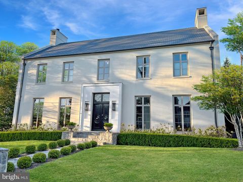 4929 LOWELL STREET NW WASHINGTON DC 20016