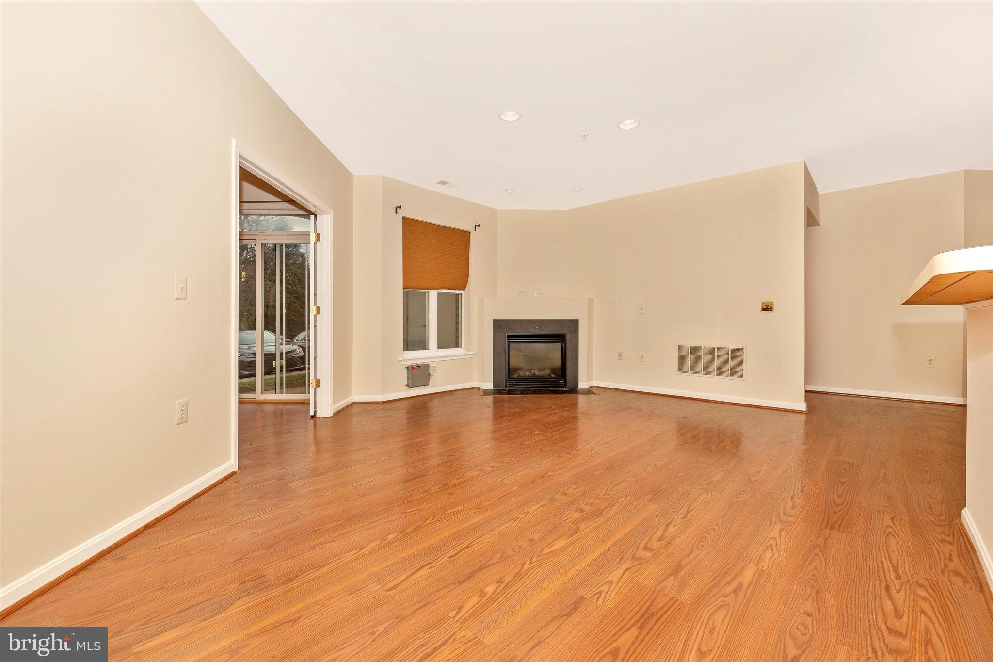 WYNDHAM COMMON - Residential