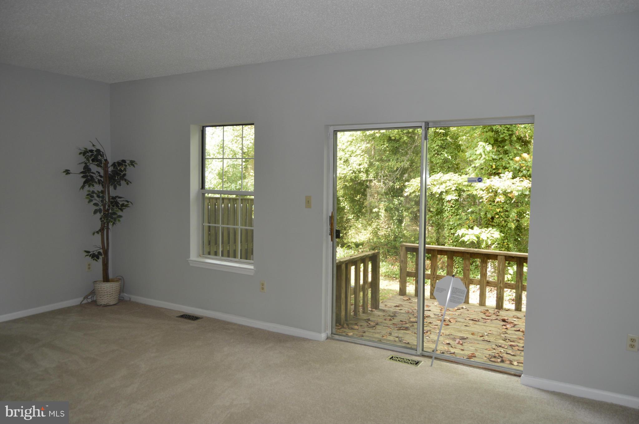 GREEN OAK TOWNES - Residential