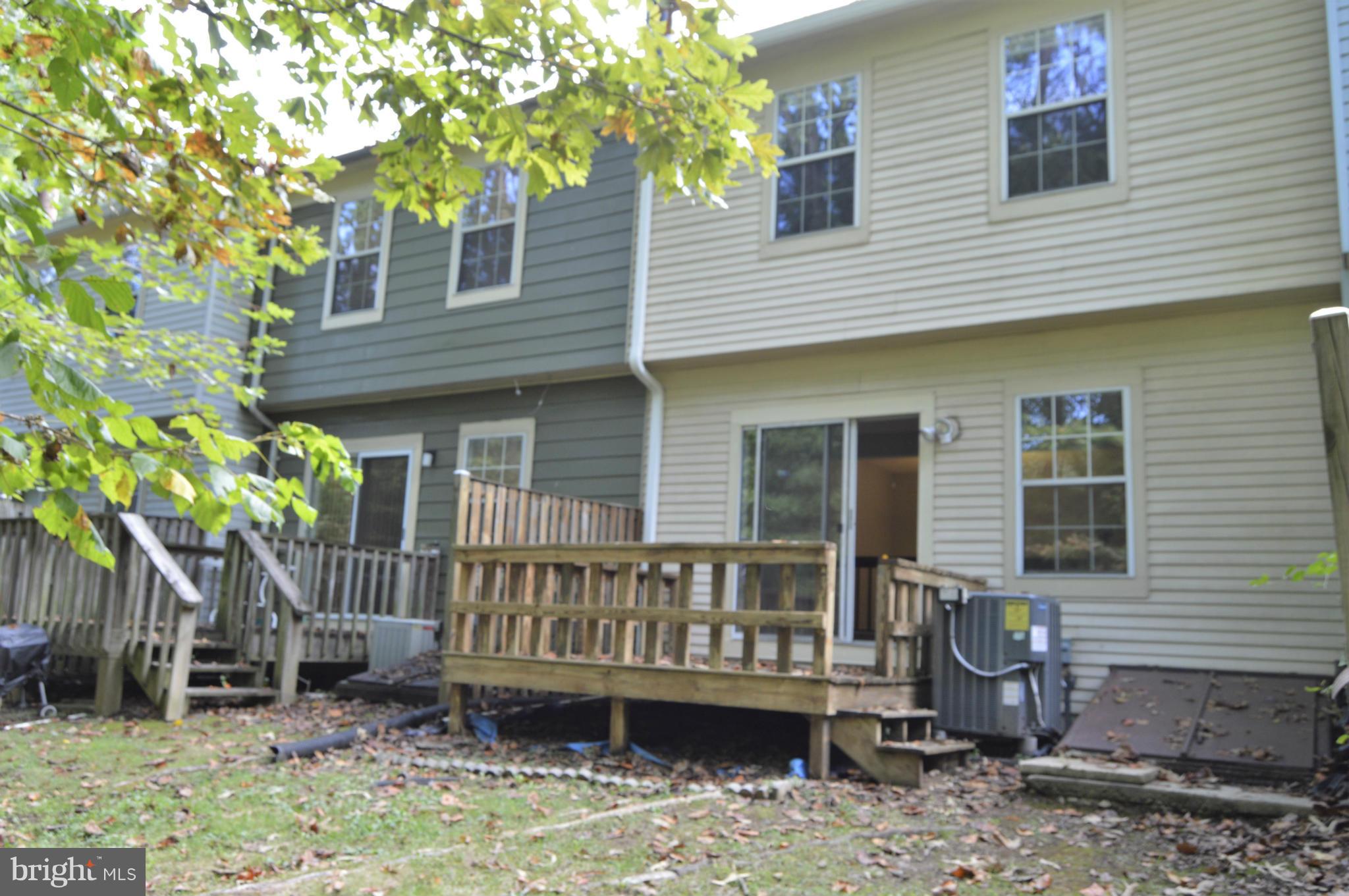 GREEN OAK TOWNES - Residential