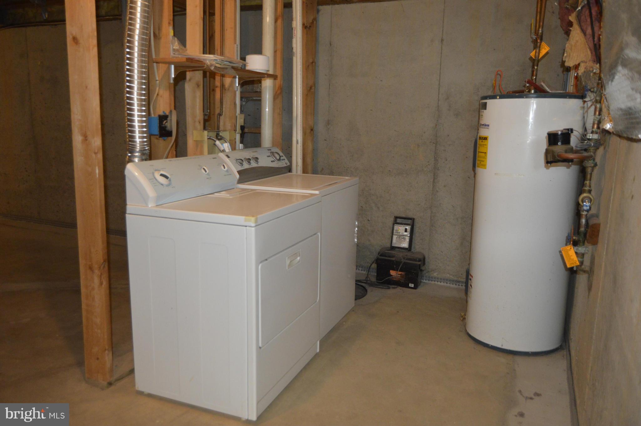 GREEN OAK TOWNES - Residential