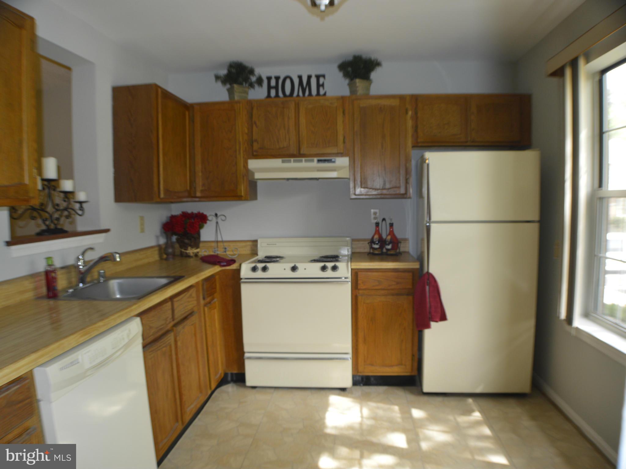 GREEN OAK TOWNES - Residential