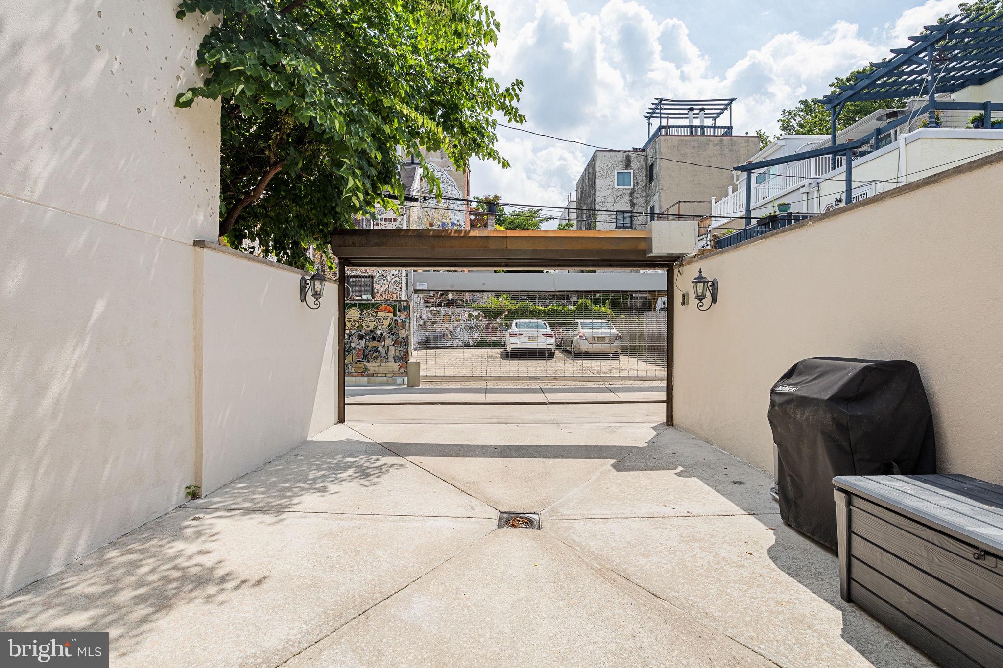 BELLA VISTA - Residential