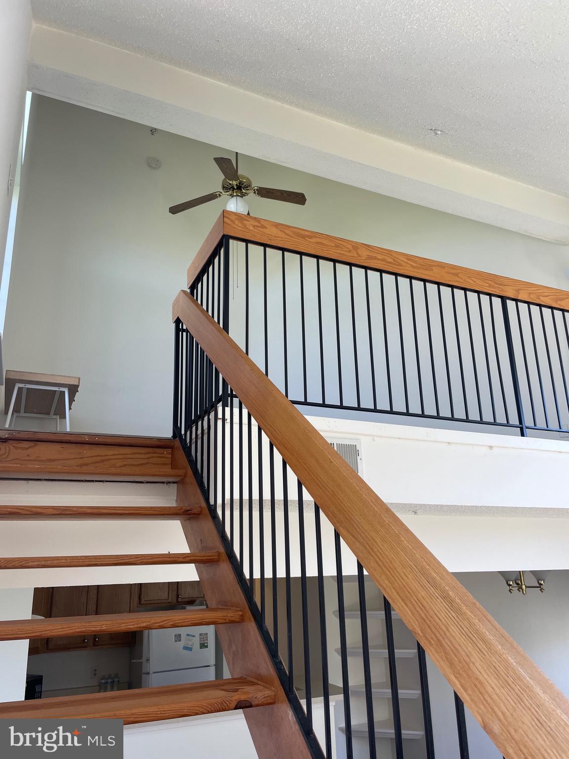 TIERS AT MANCHESTER LAKE - Residential Lease