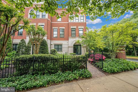 12122 KINSLEY PLACE RESTON VA 20190