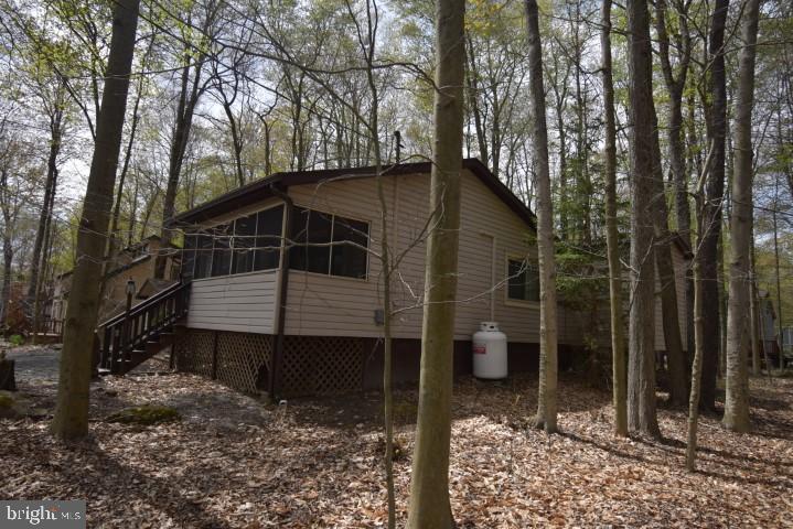 ARROWHEAD LAKES - Residential