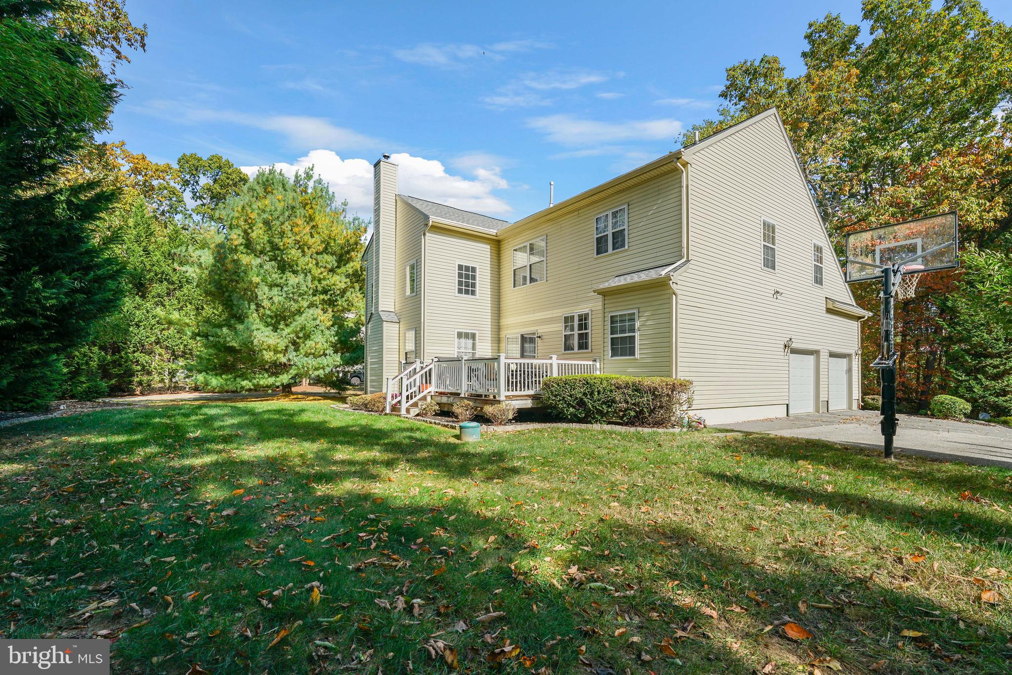 FOREST KNOLL - Residential