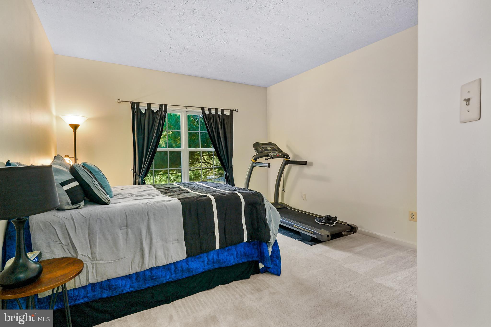 FOREST KNOLL - Residential