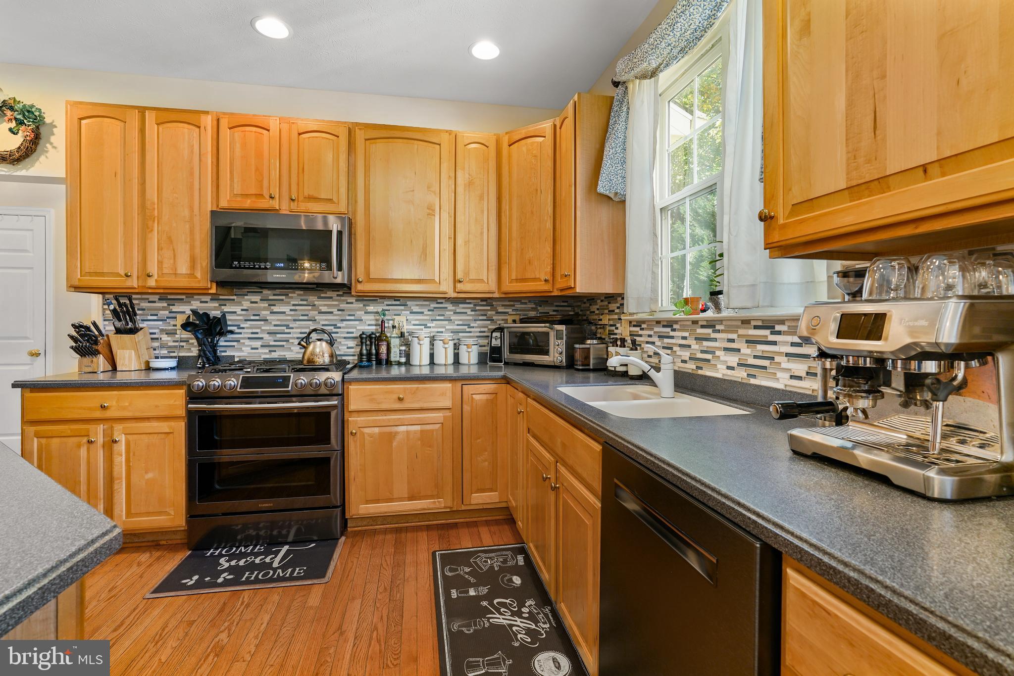 FOREST KNOLL - Residential