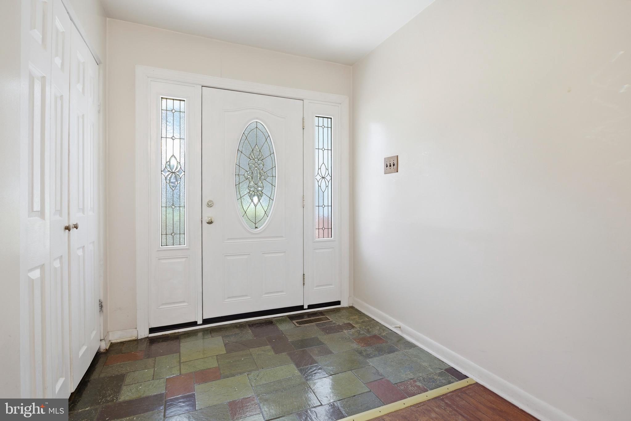 417 FOSTER DRIVE