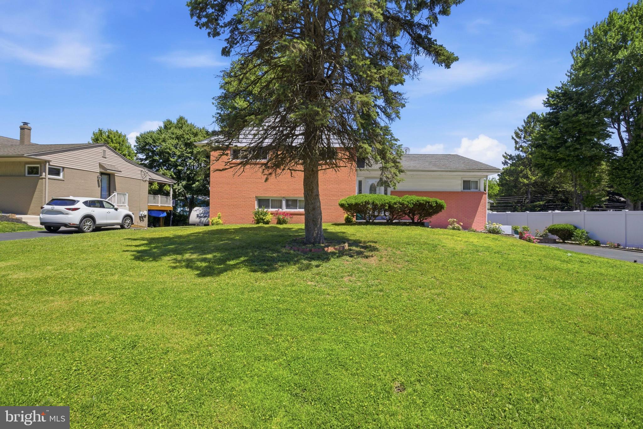 417 FOSTER DRIVE